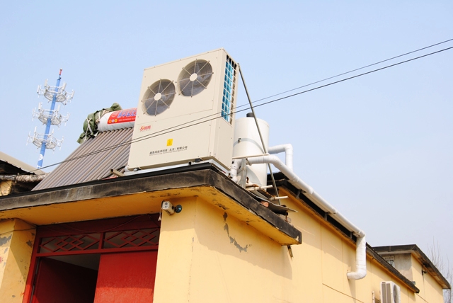 鲁禹LYK-15RD低温空气源热泵安装效果图 鲁禹LYK-15RD低温空气源热泵安装效果图