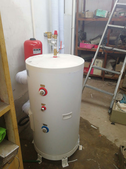 µÍÎÂ¿ÕÆøÔ´Èȱûº³åË®Ïä µÍÎÂ¿ÕÆøÔ´Èȱûº³åË®Ïä