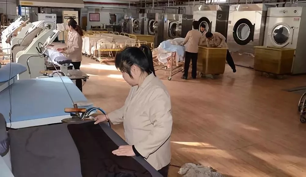 酒店空气源热泵布草间余热回收 酒店空气源热泵布草间余热回收