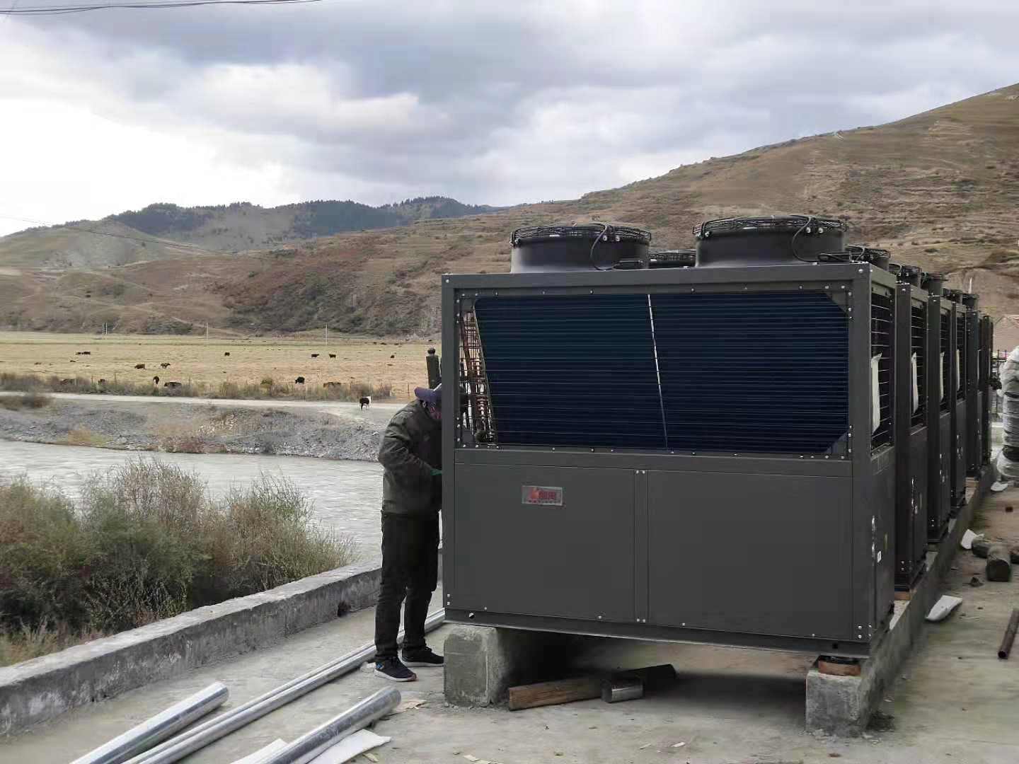 甘南藏族自治州碌曲县阿拉乡人民政府超低温空气源热泵采暖 甘南藏族自治州碌曲县阿拉乡人民政府超低温空气源热泵采暖