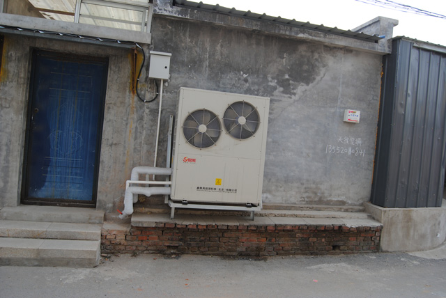 顺义区闫家营镇国槐大街135超低温空气源热泵实拍 顺义区闫家营镇国槐大街135超低温空气源热泵实拍