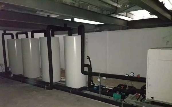 ²Ù³¡¿ÕÆøÔ´ÈȱÃÈÈË®Æ÷»ú×é ²Ù³¡¿ÕÆøÔ´ÈȱÃÈÈË®Æ÷»ú×é